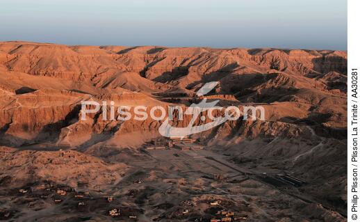 Le cirque de Deir El-Bahari - © Philip Plisson / Plisson La Trinité / AA30281 - Nos reportages photos - Cirque de Deir El-Bahari