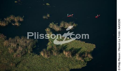 Pêcheur sur le Nil - © Philip Plisson / Plisson La Trinité / AA30290 - Nos reportages photos - Fleuve [Egypte]