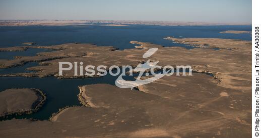 Le lac Nasser - © Philip Plisson / Plisson La Trinité / AA30308 - Nos reportages photos - L'Egypte vue du ciel