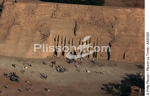 le temple d'Abou Simbel - © Philip Plisson / Plisson La Trinité / AA30320 - Nos reportages photos - Monument religieux