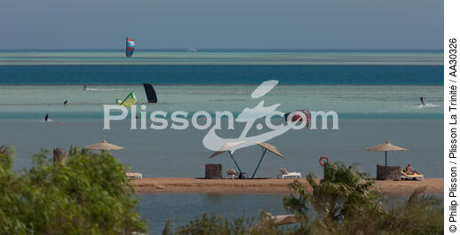 El Gouna in Egypt - © Philip Plisson / Plisson La Trinité / AA30326 - Photo Galleries - Kitesurfing