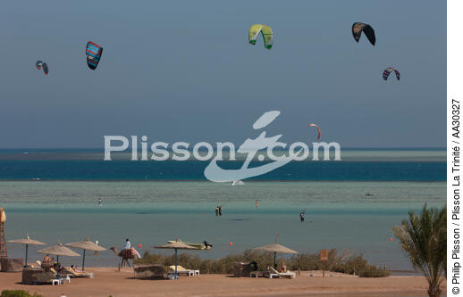 El Gouna in Egypt - © Philip Plisson / Plisson La Trinité / AA30327 - Photo Galleries - Kitesurfing