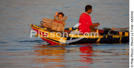 Sur le Nil. - © Philip Plisson / Plisson La Trinité / AA30342 - Nos reportages photos - Métier