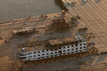 Shipyard on the banks of the Nile © Philip Plisson / Plisson La Trinité / AA30396 - Photo Galleries - Nile [The]