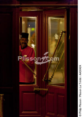 Hotel in El Gouna in Egypt. - © Philip Plisson / Plisson La Trinité / AA30424 - Photo Galleries - Man