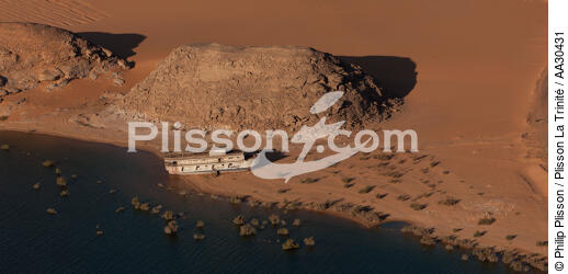 Bank of the Nile. - © Philip Plisson / Plisson La Trinité / AA30431 - Photo Galleries - Egypt from above