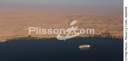 On the banks of the Nile. - © Philip Plisson / Plisson La Trinité / AA30448 - Photo Galleries - Egypt