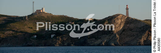 Le phare du Cap Béar à Port-Vendres - © Philip Plisson / Plisson La Trinité / AA30580 - Nos reportages photos - Site [66]