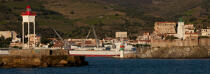 Port-Vendres © Philip Plisson / Plisson La Trinité / AA30585 - Nos reportages photos - Feu de port