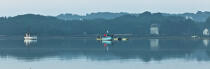 Morning in the Gulf of Morbihan © Philip Plisson / Plisson La Trinité / AA30924 - Photo Galleries - Dawn