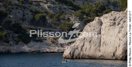 Calanque près de Cassis - © Philip Plisson / Plisson La Trinité / AA31217 - Nos reportages photos - De Marseille à Hyères