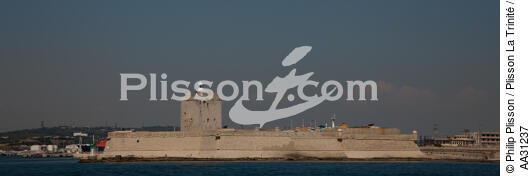 Le Fort de Bouc à Martigues - © Philip Plisson / Plisson La Trinité / AA31237 - Nos reportages photos - Monument historique