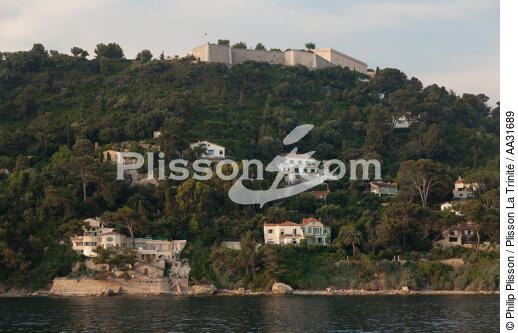 Toulon - © Philip Plisson / Plisson La Trinité / AA31689 - Nos reportages photos - Toulon