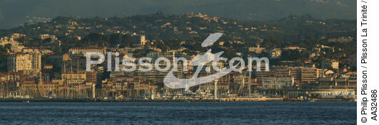 Cannes - © Philip Plisson / Plisson La Trinité / AA32486 - Nos reportages photos - Cannes