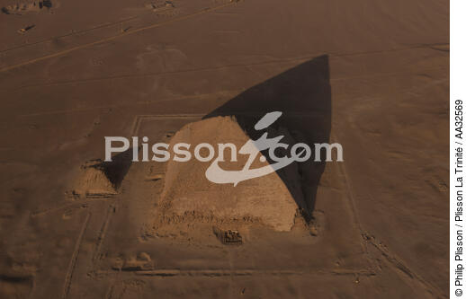 Dachour, Egypte - © Philip Plisson / Plisson La Trinité / AA32569 - Nos reportages photos - Pyramide