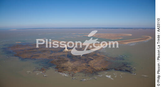 Phare de Cordouan - © Philip Plisson / Plisson La Trinité / AA33110 - Nos reportages photos - Marée basse