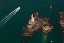 La Croix lighthouse © Philip Plisson / Plisson La Trinité / AA33223 - Photo Galleries - Wake