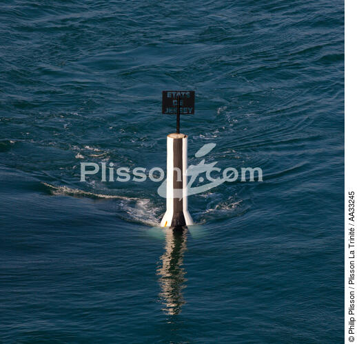 The Minquiers - © Philip Plisson / Plisson La Trinité / AA33245 - Photo Galleries - High tide