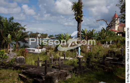 Sainte-Marie island - © Philip Plisson / Plisson La Trinité / AA33796 - Photo Galleries - Cemetery