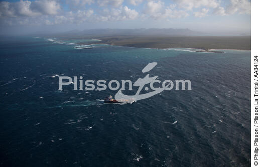 Diégo-Suarez - © Philip Plisson / Plisson La Trinité / AA34124 - Photo Galleries - Cargo ship