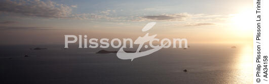 From Diégo to Nosy-Be - © Philip Plisson / Plisson La Trinité / AA34158 - Photo Galleries - Horizontal panoramic