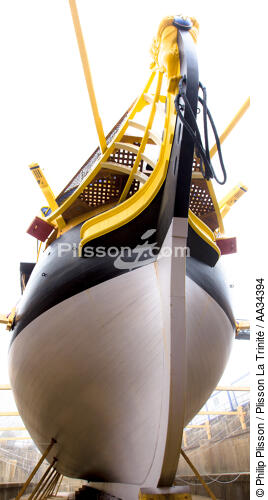 The Hermione - © Philip Plisson / Plisson La Trinité / AA34394 - Photo Galleries - Elements of boat