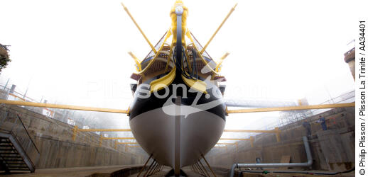 The Hermione - © Philip Plisson / Plisson La Trinité / AA34401 - Photo Galleries - Elements of boat