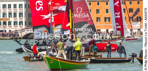 AC World Series à Venise du 12 au 20 mai 2012 - © Philip Plisson / Plisson La Trinité / AA34579 - Nos reportages photos - Multicoque de sport et loisirs