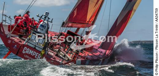 Volvo Ocean Race - Start of the last stage between Lorient and Galway [AT] - © Philip Plisson / Plisson La Trinité / AA34759 - Photo Galleries - Ocean Volvo Race