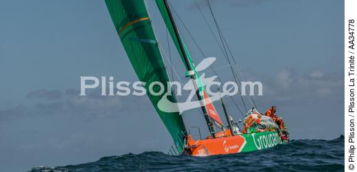 Volvo Ocean Race - Start of the last stage between Lorient and Galway [AT] - © Philip Plisson / Plisson La Trinité / AA34778 - Photo Galleries - Ocean Volvo Race