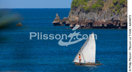 Marovasabe - © Philip Plisson / Plisson La Trinité / AA34873 - Photo Galleries - Rowing boat