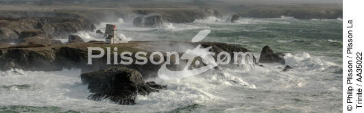 Pointe des Poulains, Belle-île - © Philip Plisson / Plisson La Trinité / AA35022 - Photo Galleries - Storm at sea