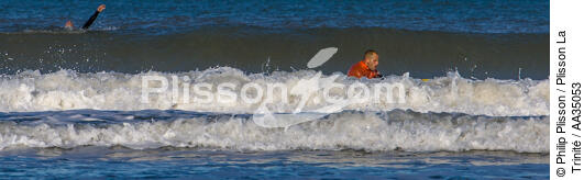 Les nageurs-sauveteurs sur une plage en Gironde - © Philip Plisson / Plisson La Trinité / AA35053 - Nos reportages photos - Les nageurs-sauveteurs des côtes françaises