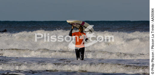 Les nageurs-sauveteurs sur une plage en Gironde - © Philip Plisson / Plisson La Trinité / AA35064 - Nos reportages photos - Personnage