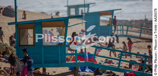 The lifeguards on the beach in Gironde - © Philip Plisson / Plisson La Trinité / AA35078 - Photo Galleries - Lifeboat society