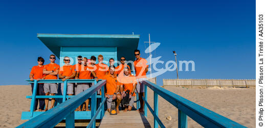 The lifeguards on the beach in Gironde - © Philip Plisson / Plisson La Trinité / AA35103 - Photo Galleries - Lifeboat society