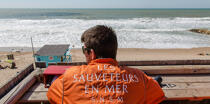 The lifeguards on the beach in Gironde © Philip Plisson / Plisson La Trinité / AA35104 - Photo Galleries - Lifeboat society