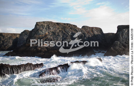 Port-Coton on Belle-Ile island - © Philip Plisson / Plisson La Trinité / AA35109 - Photo Galleries - Port-Coton [The Needles of]