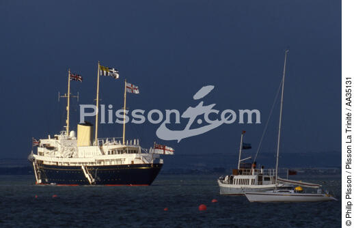 Gale on the Cowes Week regatta - © Philip Plisson / Plisson La Trinité / AA35131 - Photo Galleries - Sea