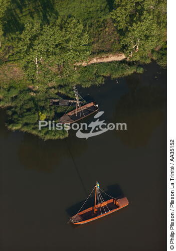 Le Loiret vue du ciel - © Philip Plisson / Plisson La Trinité / AA35152 - Nos reportages photos - Hydrologie