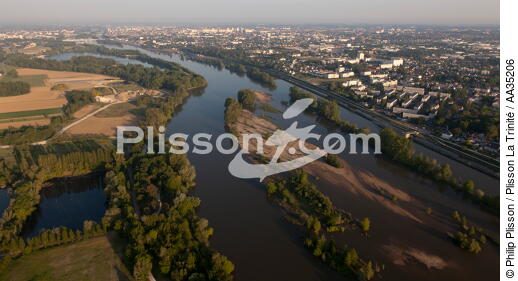 Orléans vue du ciel - © Philip Plisson / Plisson La Trinité / AA35206 - Nos reportages photos - Le Loiret vue du ciel
