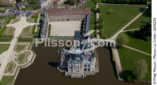 Le château de la Bussière - © Philip Plisson / Plisson La Trinité / AA35234 - Nos reportages photos - Loiret