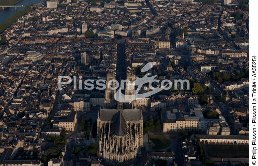Orléans vue du ciel - © Philip Plisson / Plisson La Trinité / AA35254 - Nos reportages photos - Le Loiret vue du ciel