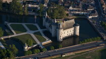 Sully sur Loire castle © Philip Plisson / Plisson La Trinité / AA35278 - Photo Galleries - Town (45)