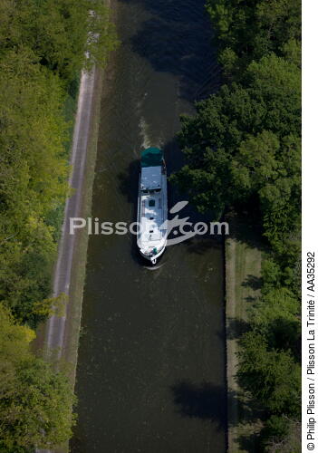 Le Loiret vue du ciel - © Philip Plisson / Plisson La Trinité / AA35292 - Nos reportages photos - Hydrologie