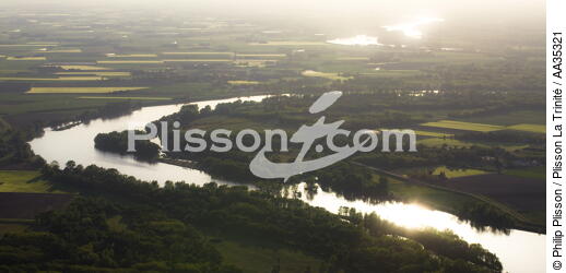 Le Loiret vue du ciel - © Philip Plisson / Plisson La Trinité / AA35321 - Nos reportages photos - Fleuve