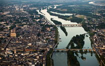 Orléans vue du ciel © Philip Plisson / Plisson La Trinité / AA35322 - Nos reportages photos - Le Loiret vue du ciel