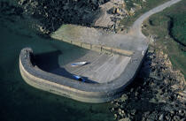 L'île de Tatihou devant Saint-Vaast-la-Hougue © Philip Plisson / Plisson La Trinité / AA35329 - Nos reportages photos - Vue aérienne