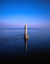 Le phare d'Haulbowline en Irlande © Philip Plisson / Plisson La Trinité / AA35494 - Nos reportages photos - Phare [Irl]