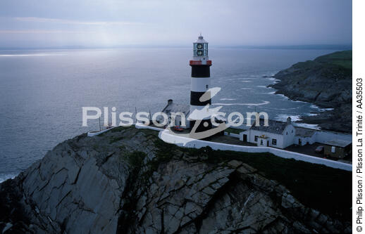 Lighthouse Old Head Kinsale in Ireland - © Philip Plisson / Plisson La Trinité / AA35503 - Photo Galleries - Old Head Kinsale